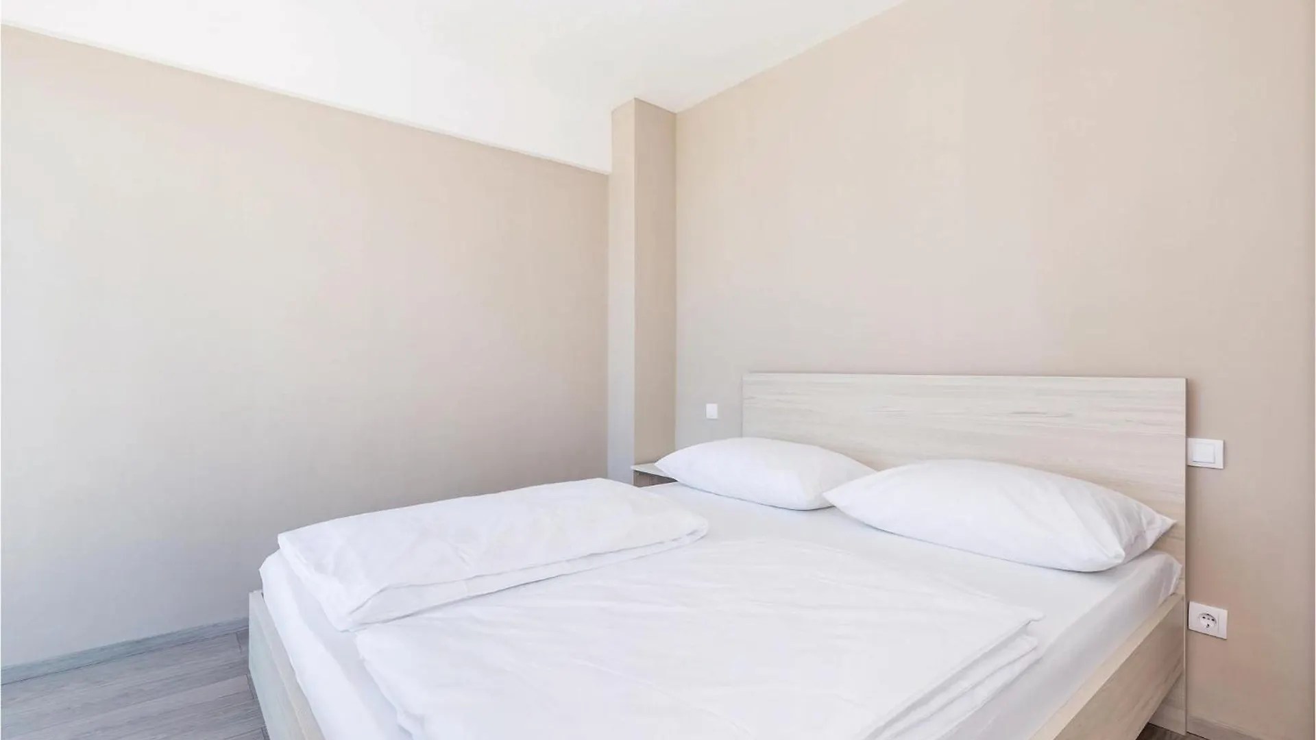 Pet Friendly Apartment In Povljana With Wifi